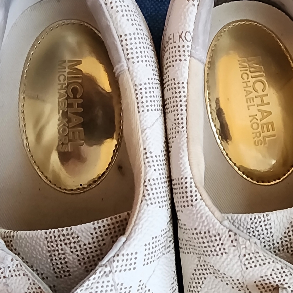 MK Michael Kors 9.5 - Picture 5 of 5